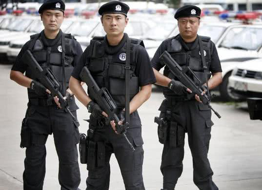防彈衣真能（néng）防止子彈嗎？特警告訴你真實體會，很是後怕！