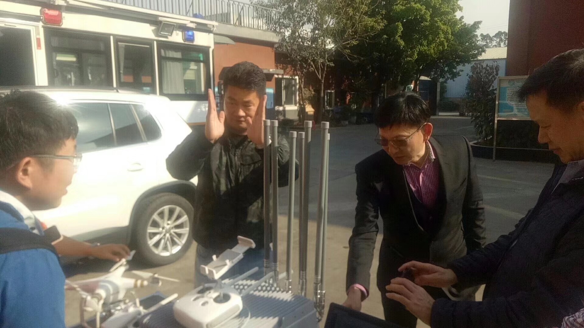 泰國軍方蒞臨（lín）www.91科技（jì）集團（tuán）考察一體（tǐ）化無人機（jī）防禦（yù）察打係統